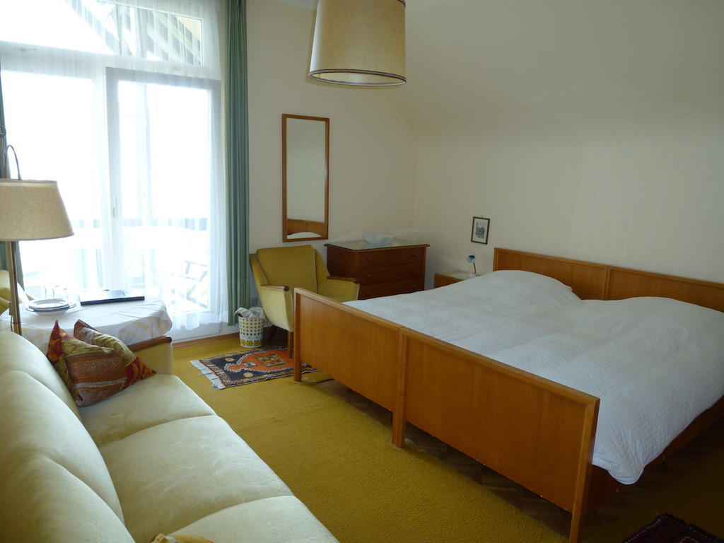 Hotel Tanneck บาเดน-บาเดน ภายนอก รูปภาพ